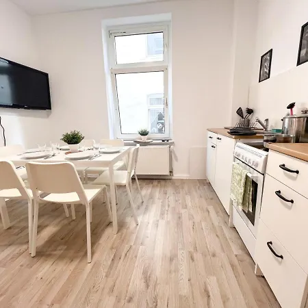 3 Mit 6 Betten, Grosse Kueche, Neues Bad, 7min Zur A1 * Hagen (Arnsberg)