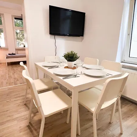 3 Mit 6 Betten, Grosse Kueche, Neues Bad, 7min Zur A1 Apartment Hagen (Arnsberg)