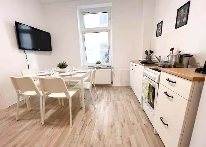 3 Mit 6 Betten, Grosse Kueche, Neues Bad, 7min Zur A1 * Hagen (Arnsberg)