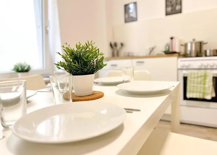 3 Mit 6 Betten, Grosse Kueche, Neues Bad, 7min Zur A1 Lejlighed *