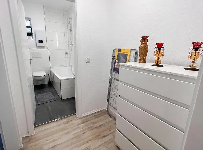 Lejlighed 3 Mit 6 Betten, Grosse Kueche, Neues Bad, 7min Zur A1